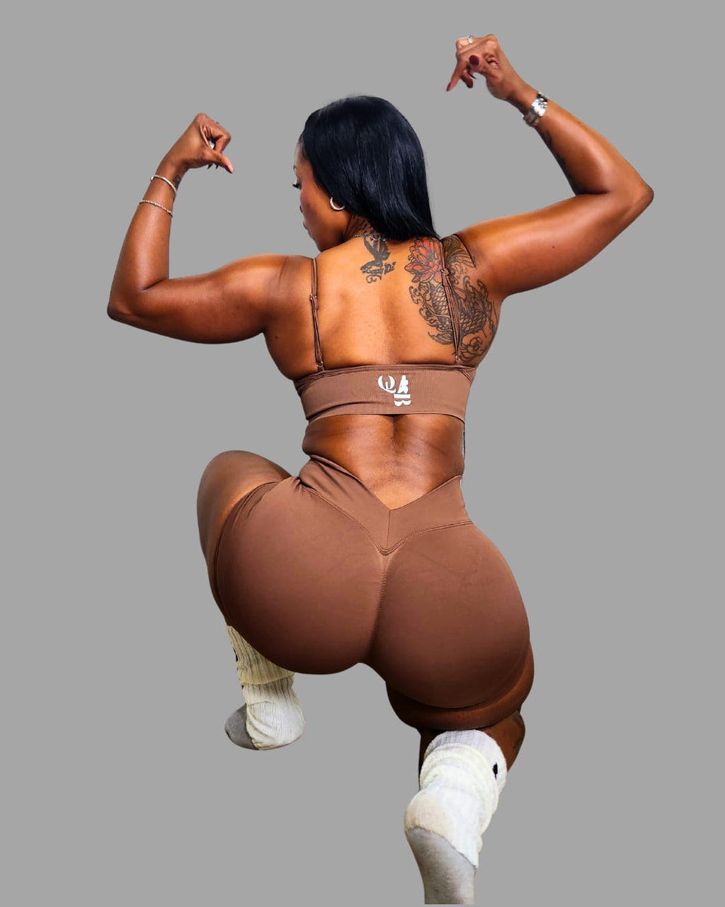 QTB Curve lift "Da Body"  V-cut seamless short set