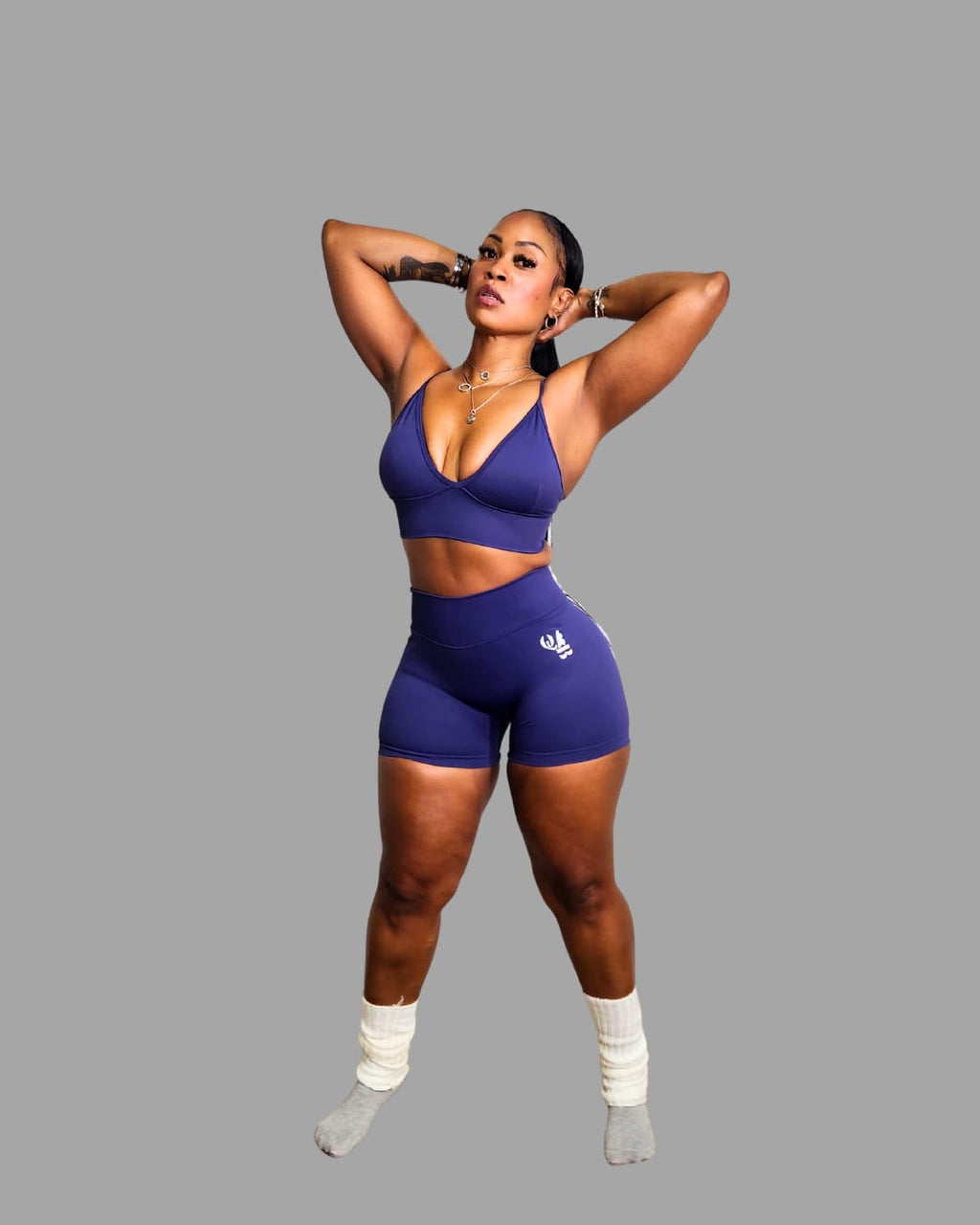 QTB Curve lift "Da Body"  V-cut seamless short set